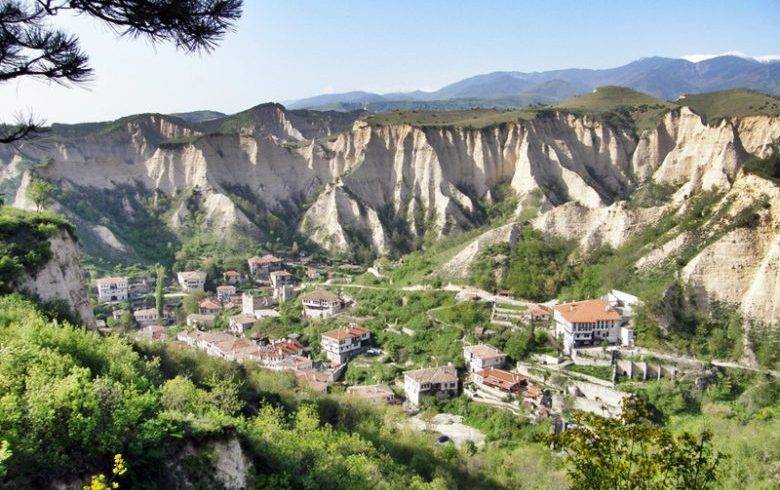 Bulgaria Guided Tour to Melnik